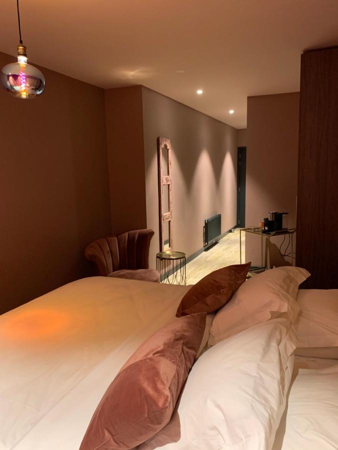 The Rock Hotel ซานด์โวร์ต ภายนอก รูปภาพ
