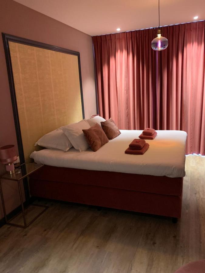 The Rock Hotel ซานด์โวร์ต ภายนอก รูปภาพ